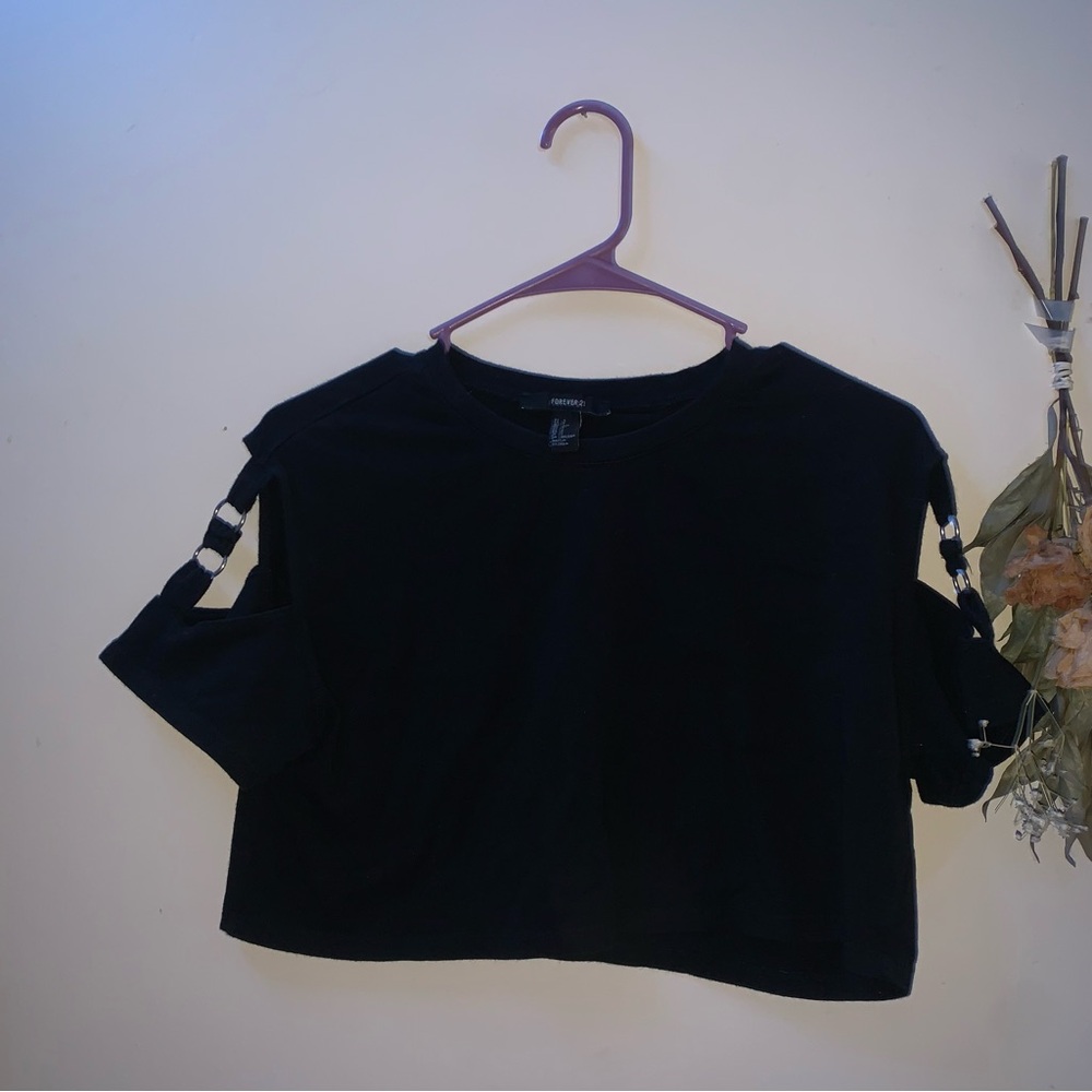 Gourmet O Ring Black Box Cropped T-shirt